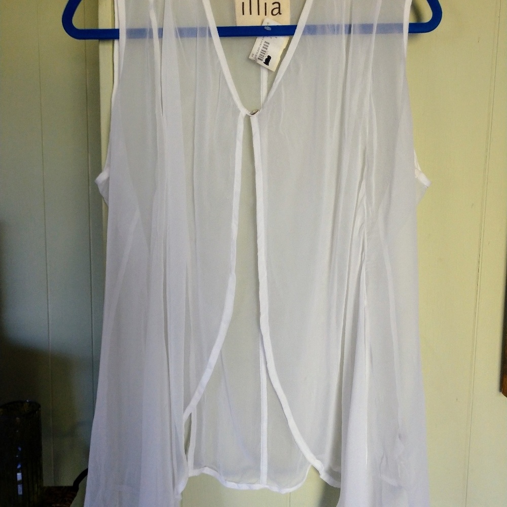 ILLIA 100% silk Vest